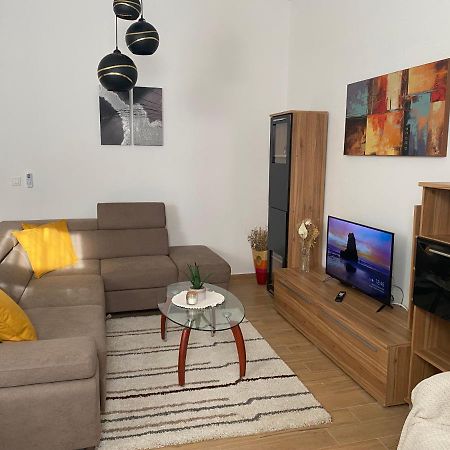 Apartman Andela Pula Centar ภายนอก รูปภาพ